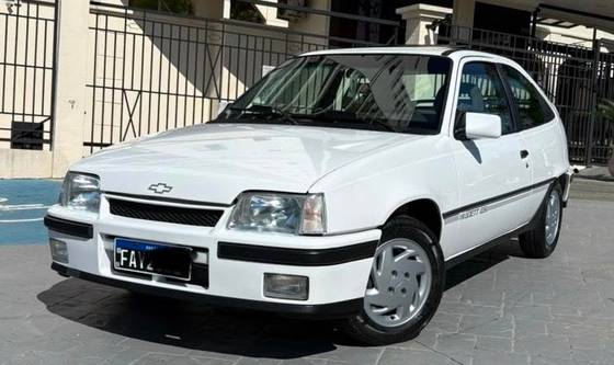 CHEVROLET KADETT 2.0 MPFI GSI 8V GASOLINA 2P MANUAL CHEVROLET KADETT 2.0 MPFI GSI 8V GASOLINA 2P MANUAL
